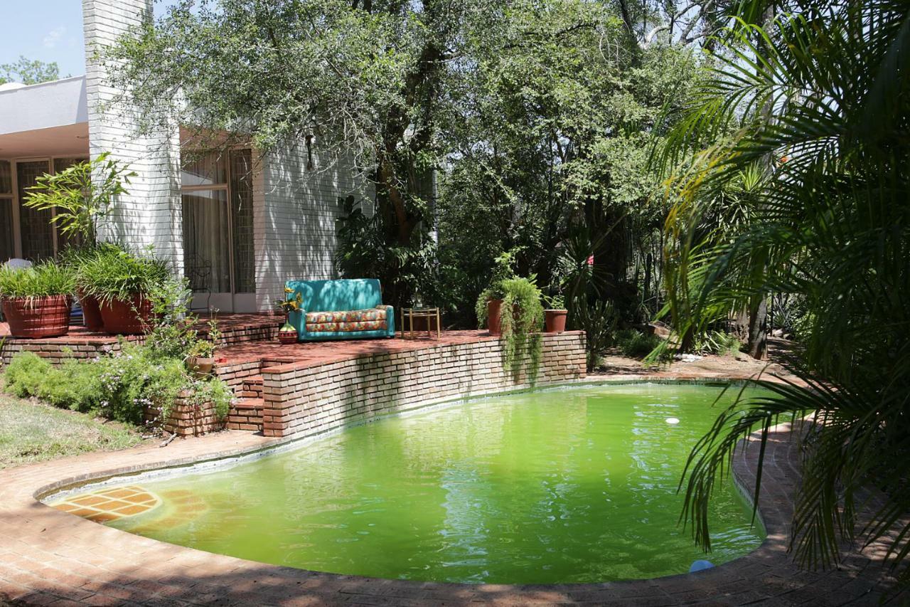 Fleming Place Bulawayo Exterior photo